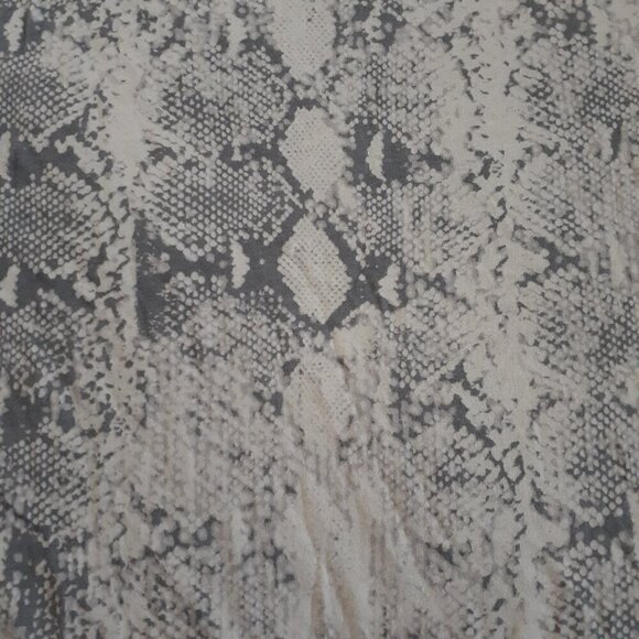 Michael Stars Women's Size L Gray Beige Snake Print Cotton Modal Lounge Shirt - Picture 5 of 12